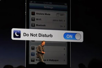 Moon Symbol on iPhone