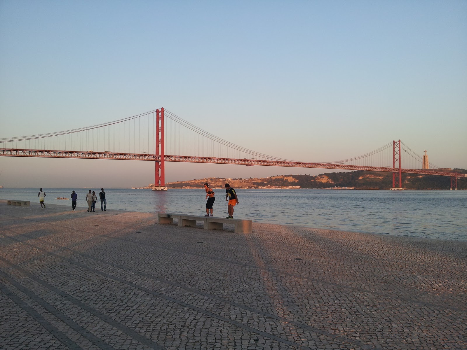 Lisbon storie PONTE A PONENTE