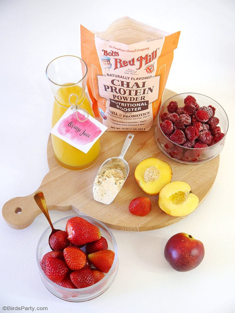 Styling a Smoothie Bar for Summer parties with tasty and healthy recipes - a refreshing, healthy drinks station for a baby or bridal shower, summer brunch or celebration! by BirdsParty.com @birdsparty