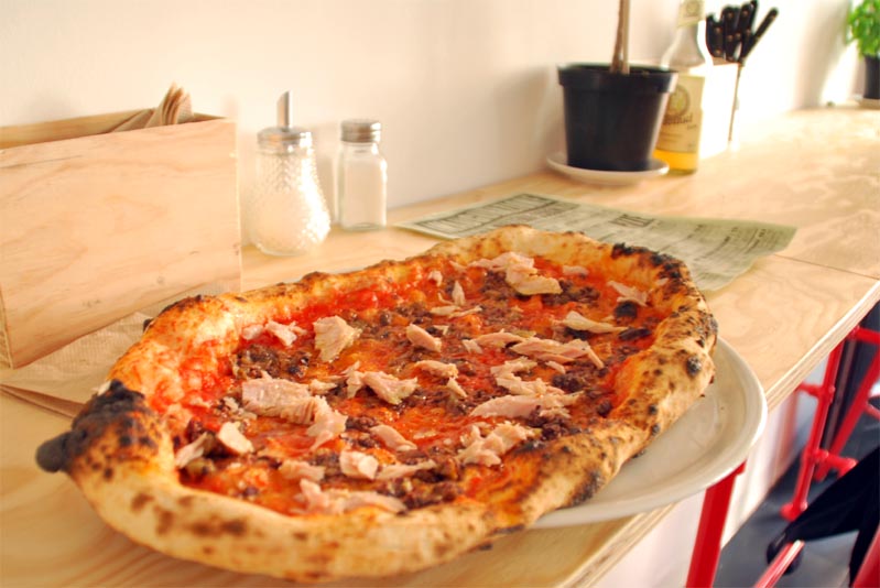 Ab Wann Muss Man Pizza Nicht Mehr Annehmen pastasciutta: Der Straßenjunge mit dem heißen Ofen