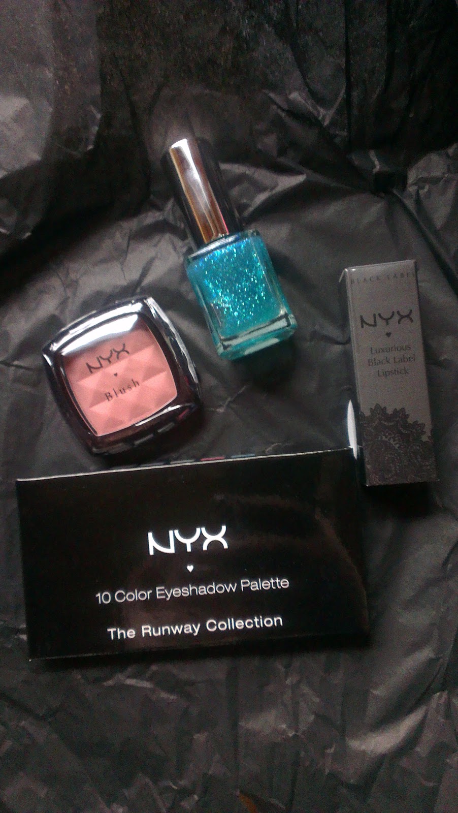 Make-up, hauls, reviews & more!