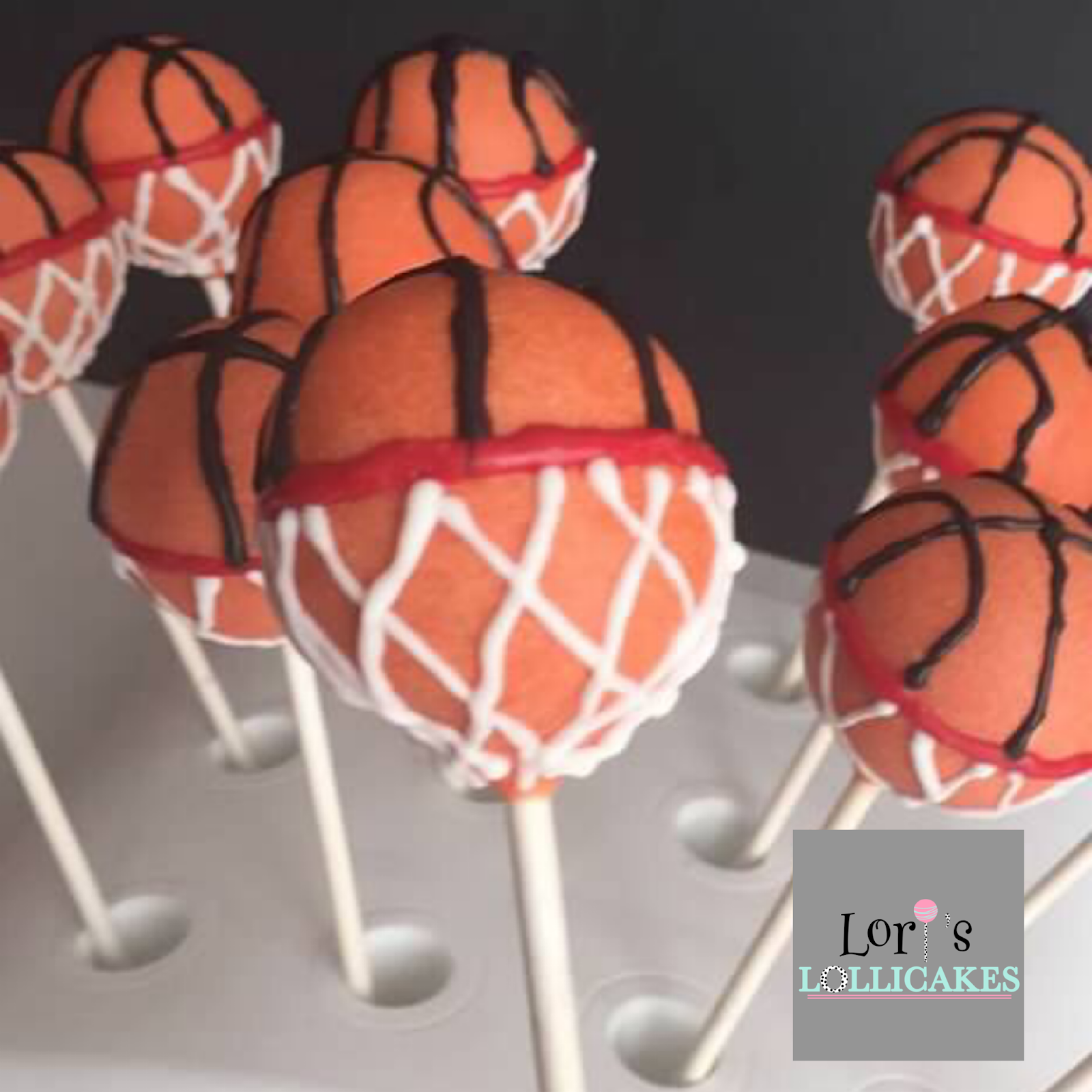Lori's Lollicakes : Basketball cake pops🏀