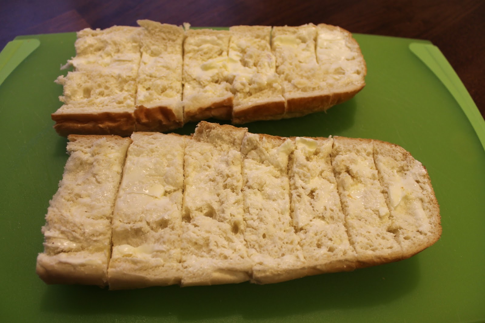 If Goldilocks was a Grandma! Cheesy Cheese Bread!