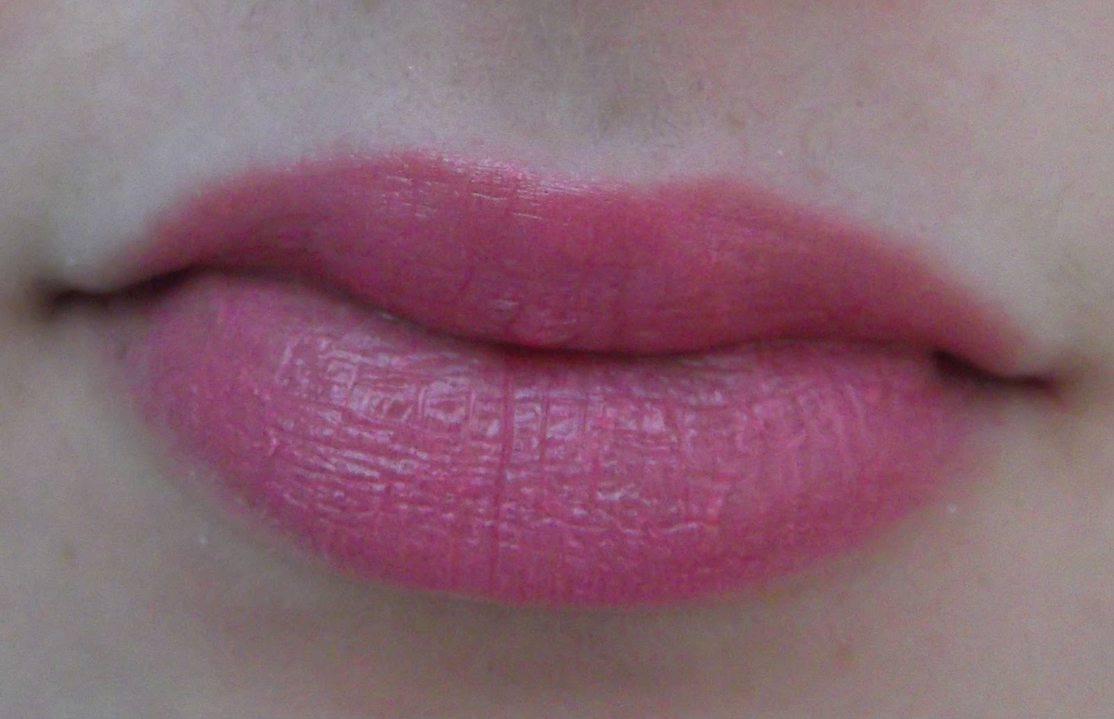 PicturePerfectMakeup Mac Lovelorn lipstick review & swatches!