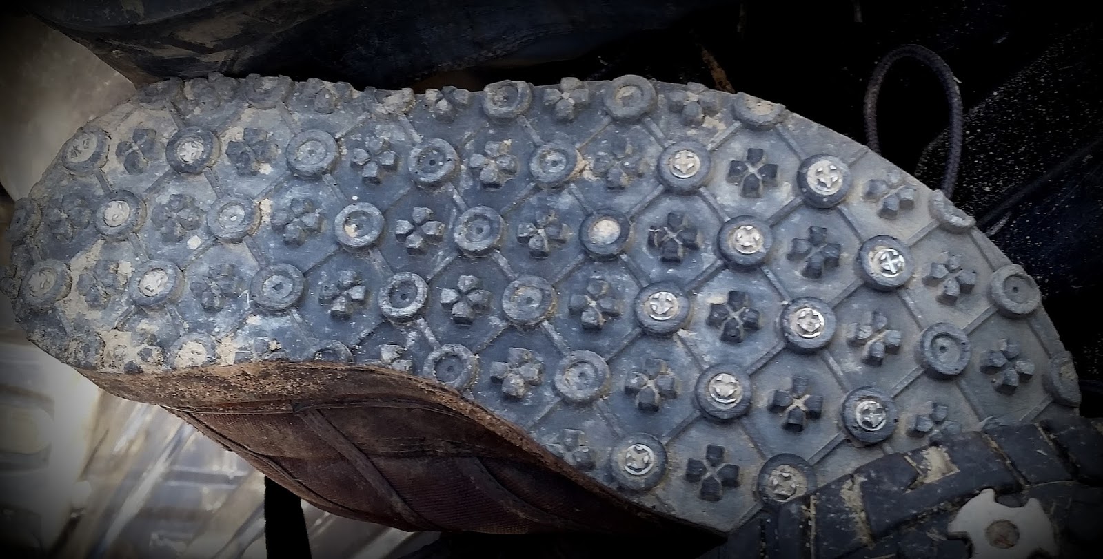 cleated wading boots