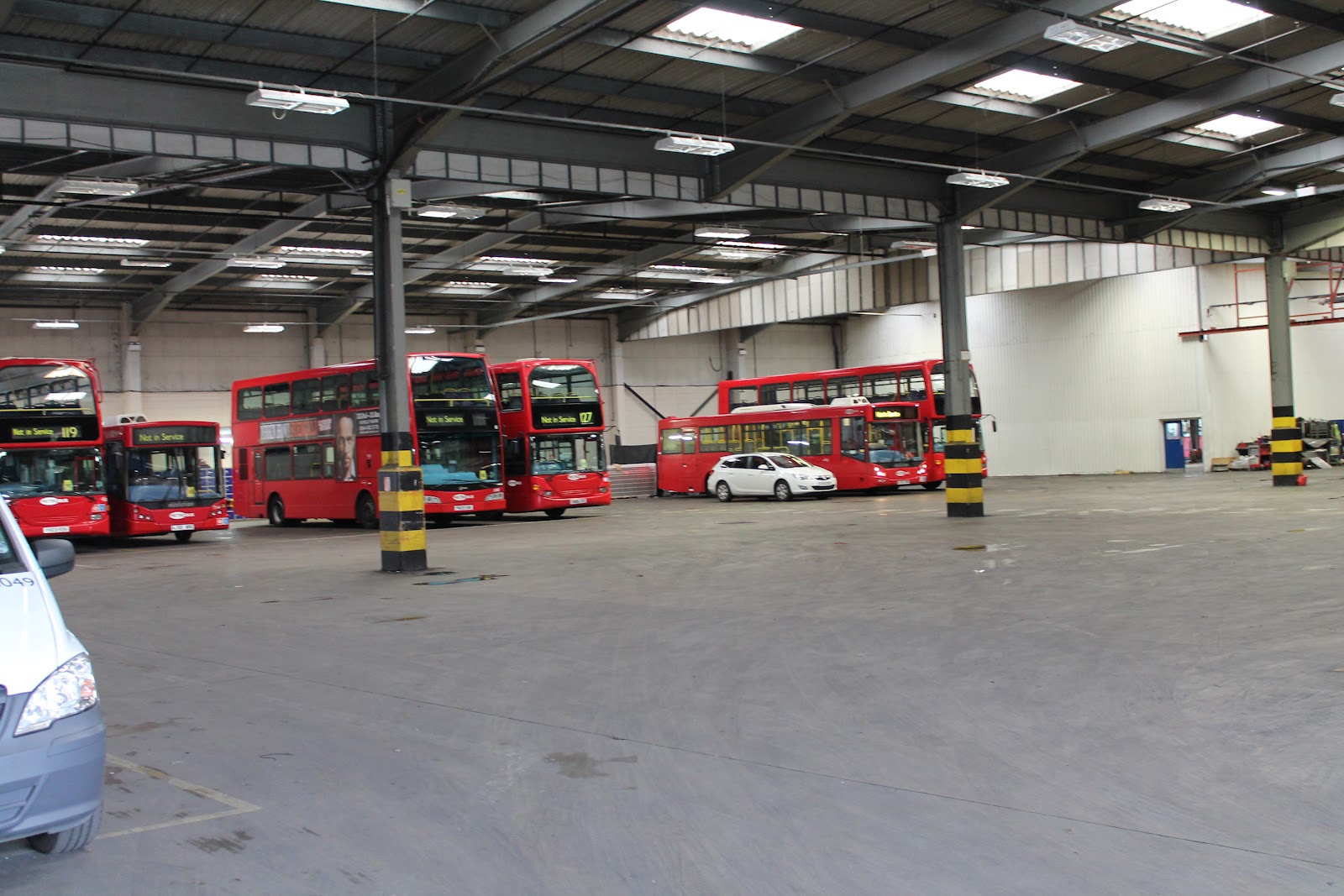 The Circle of London Metrobus Croydon Garage [C]