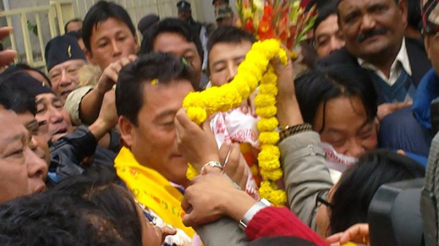 People receive Bimal Gurung at Bagdogra on his way back from oath ceremony in Kolkata