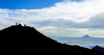 Plawangan Senaru Crater Rim 2641 meters Mt Rinjani