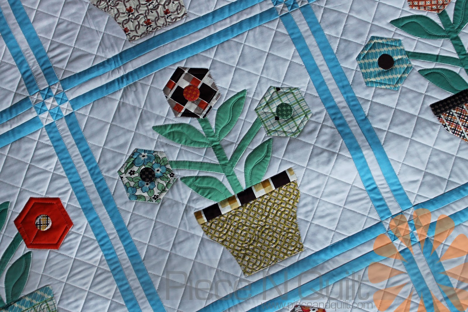 Piece N Quilt Flea Market Flower Pot Custom Machine Quilting by