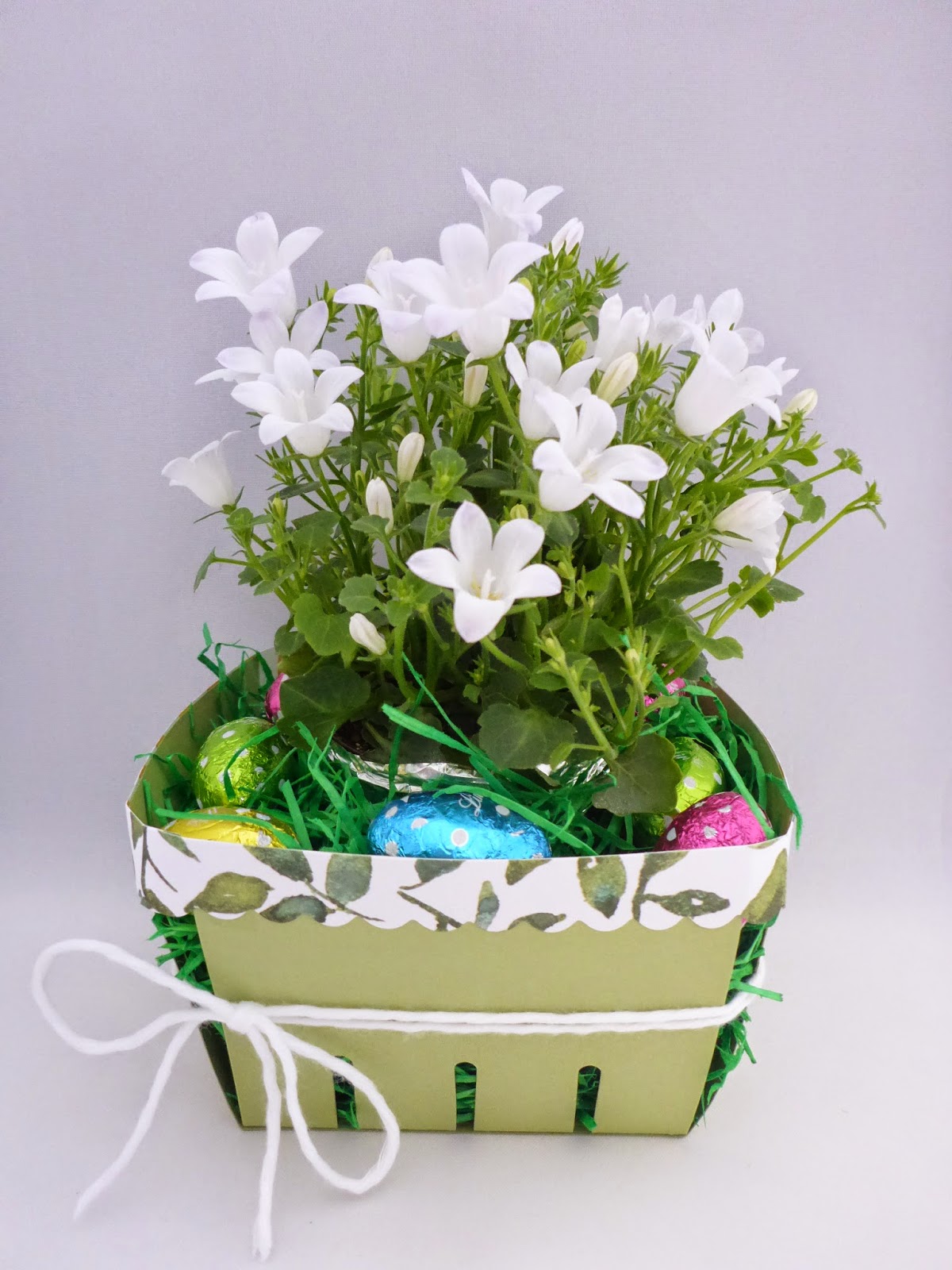 Sabines Basteltisch : Blumen im Körbchen
