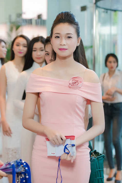 Nhiều cô gái xinh đẹp góp mặt ở Hoa hậu Việt Nam 2016 - 12
