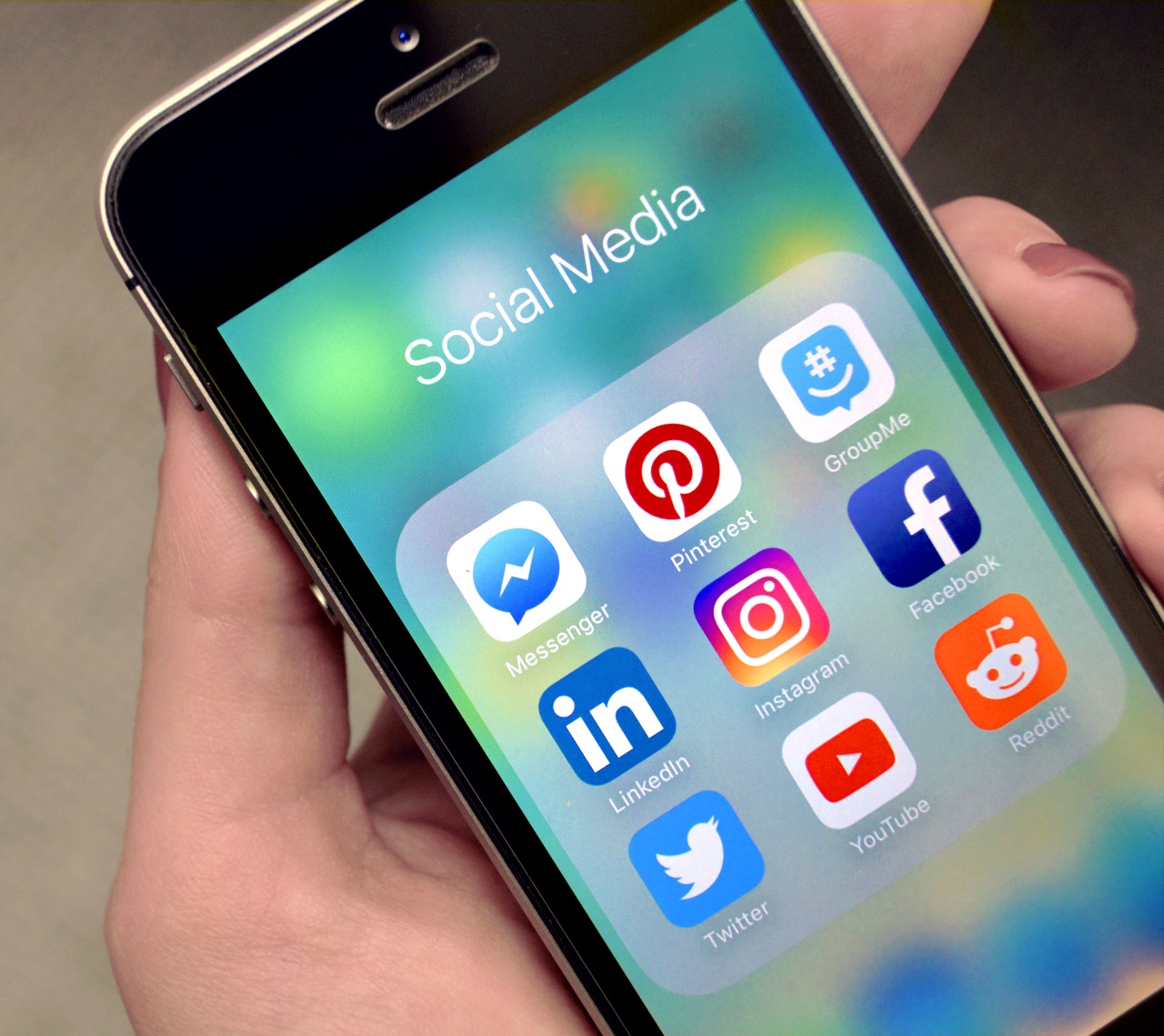 Finding The Best Alternative Social Media Platform Popzazzle