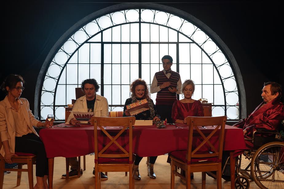 Spectator Reguli De Viață Teatrul De Comedie Sala Nouă