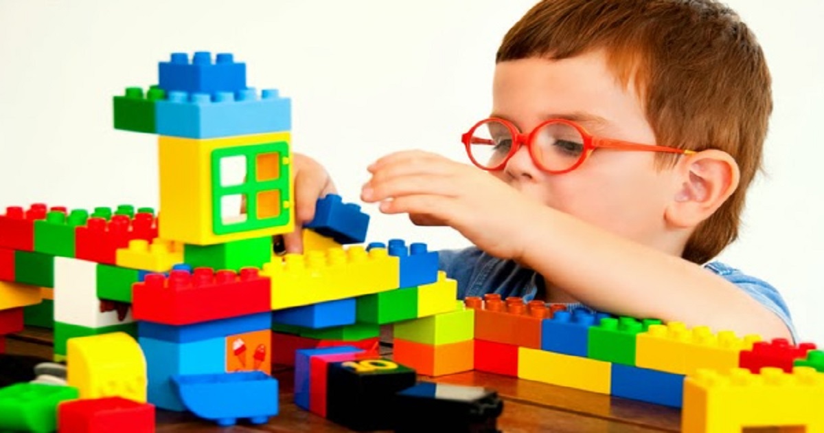 Benefícios do Lego para as crianças - Escola Infantil Pequeno Mundo