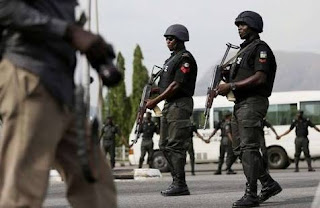 SARS Officers Clashes With Youths In Delta State, One Allegedly Shot