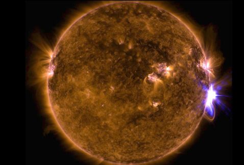 Se registra la explosión solar más fuerte en diez años; puede provocar graves daños en la tierra Se registra la explosión solar más fuerte en diez años; puede provocar graves daños en la tierra