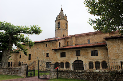 Santuario virgen de Latas en Loredo. Ribamontán al Mar. Cantabria