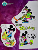 Наклейки Микки-Маус 90-ые 1990 девяностые. Наклейки Team Mickey Микки Маус. Наклейки Микки Маус с гитарой, Микки-Маус хоккеист, Мики Маус футбол. 