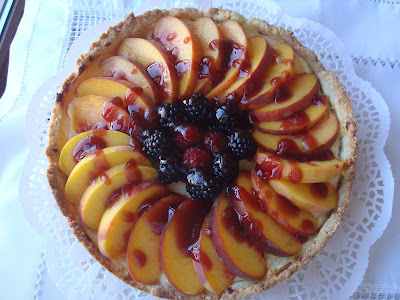 Tarta cu branza si piersici