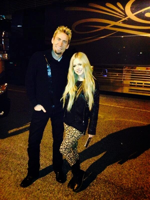 Short Celebrities: Avril Lavigne height: 5ft 1.5in (156 cm)
