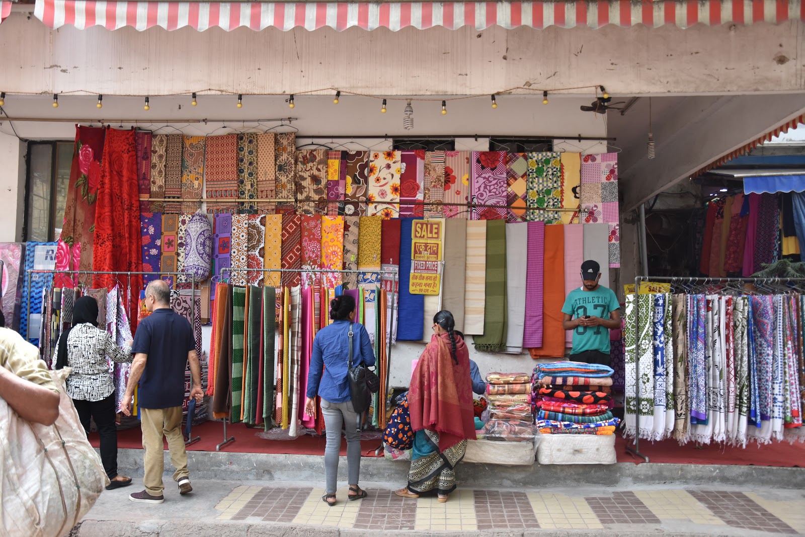Purple Donsu: Sarojini Market