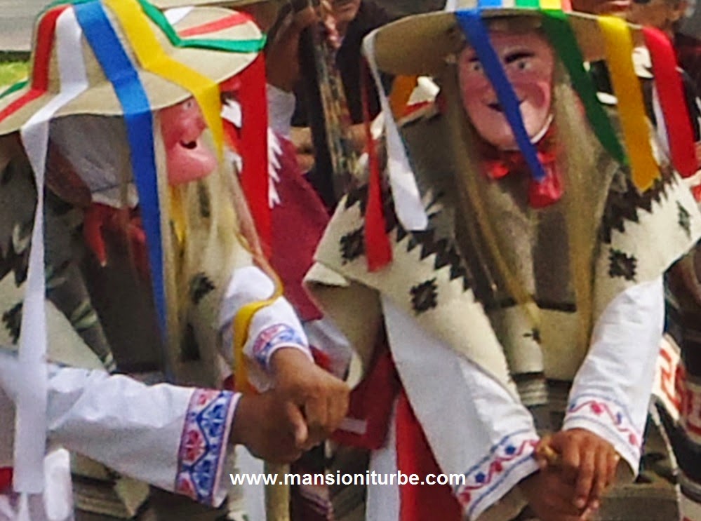 La Danza de los Viejitos de Michoacán originaria de Jarácuaro