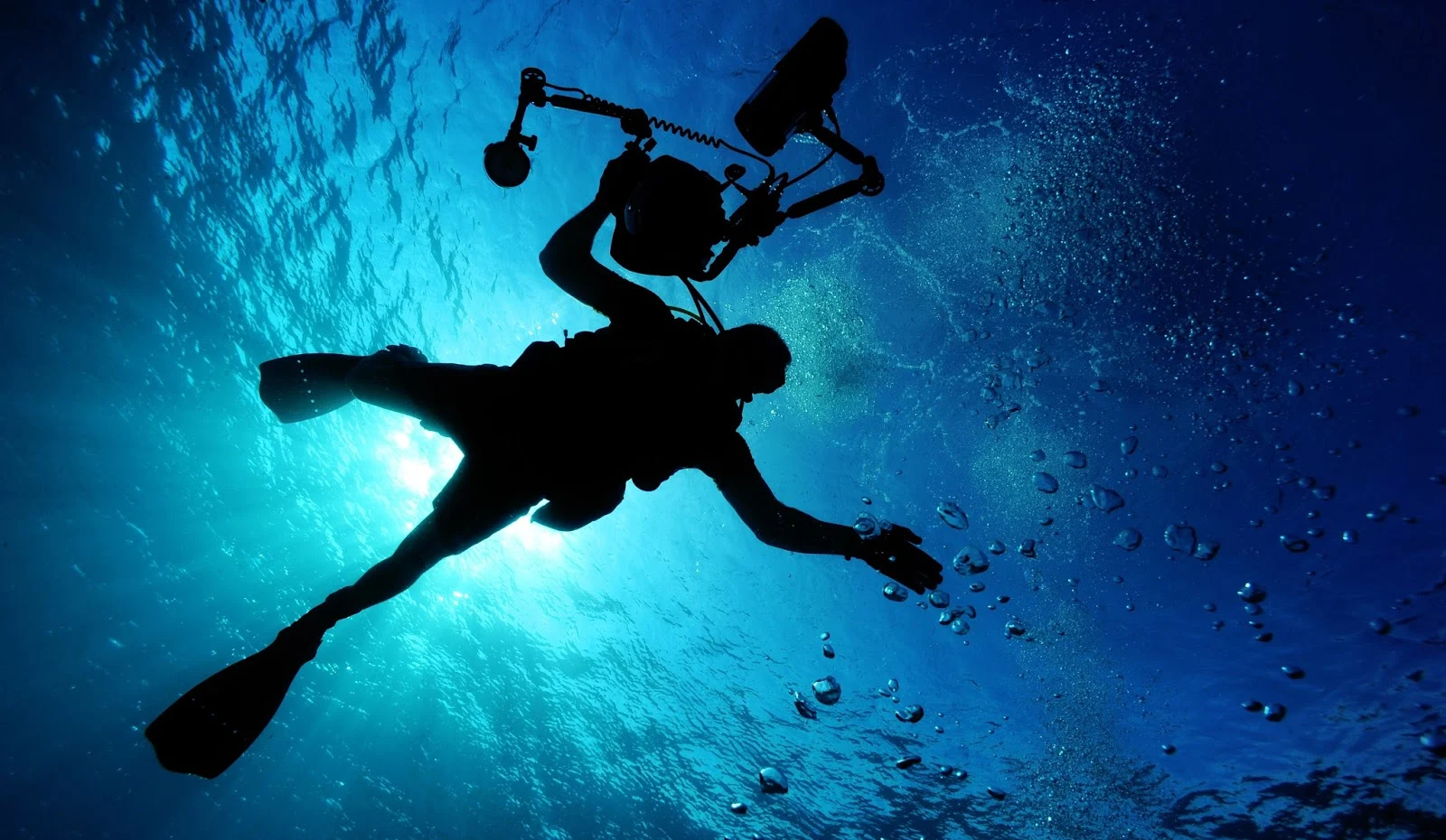 沖繩-沖繩潛水-沖繩浮潛-青之洞窟-真榮田岬-推薦-潛點-Okinawa-scuba-diving-snorkeling