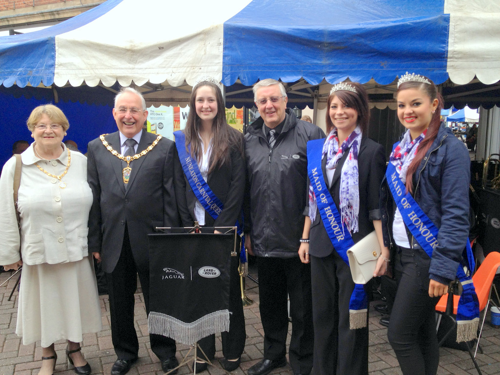 The Latest News from Jaguar Land Rover Band: The Band Entertains ...