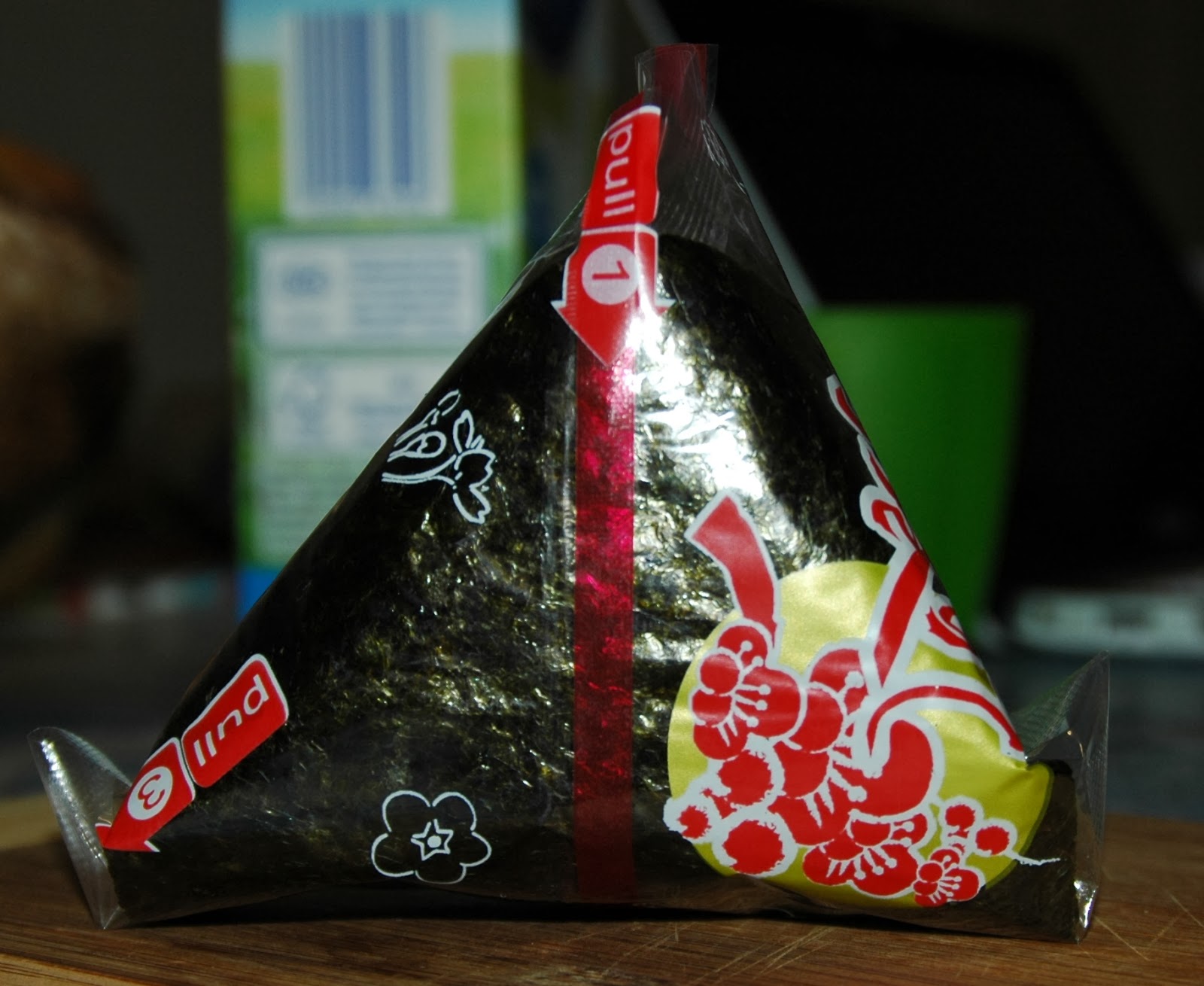 Bento Mania: Wrapped Onigiri