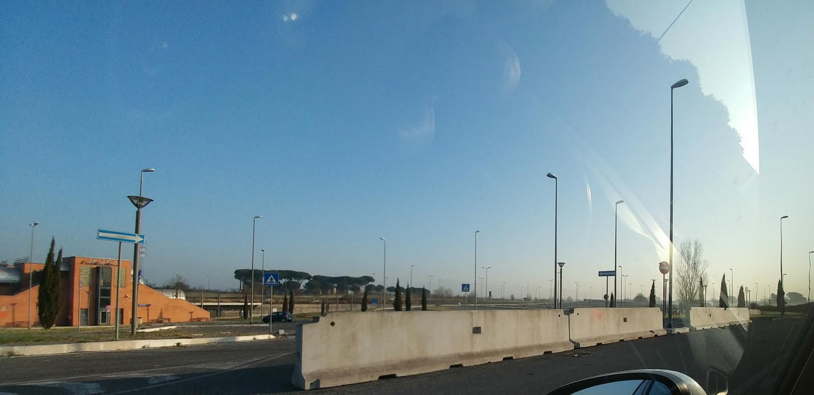 ROMA FA SCHIFO La Rustica Uir. La stazione ferroviaria più strategica