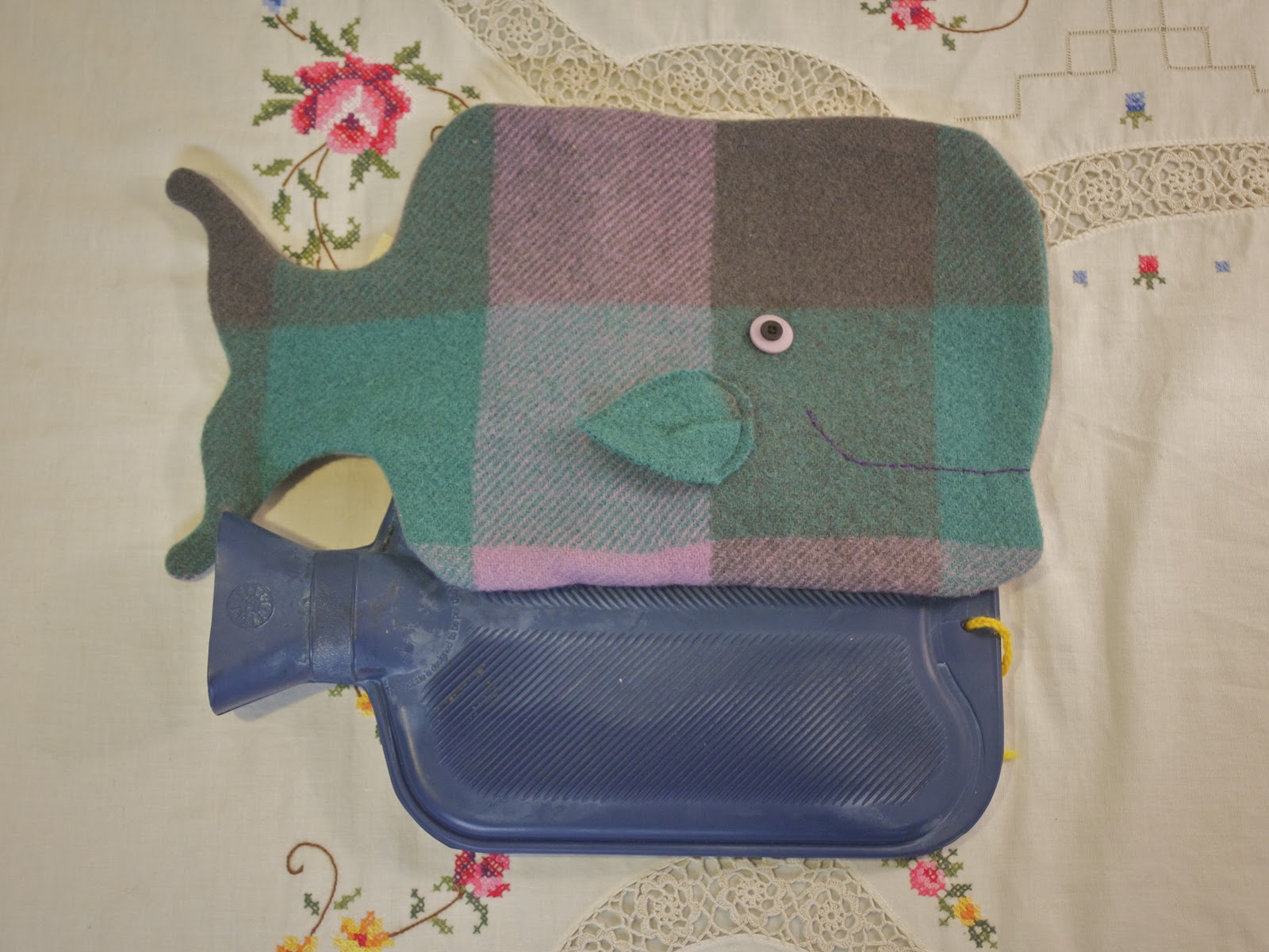 Zippity Doo dah; flowers made from vintage zippers