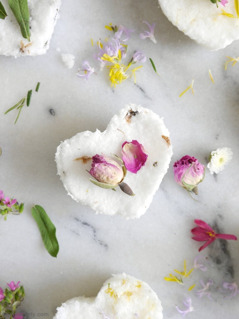 DIY Scented Bath Bombs - made with natural ingredients. A fun activity for bridal showers, spa party favors, handmade Mother's Day or teacher gifts! by BirdsParty.com @birdsparty #diybathbombs #scentedbathbombs #diy #crafts #handmadegift #teachersgifts #homemadegifts #diygifts #spaparty 