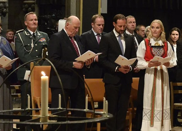 King Harald, Crown Prince Haakon and Crown Princess Mette-Marit attended a church service at Trondheim