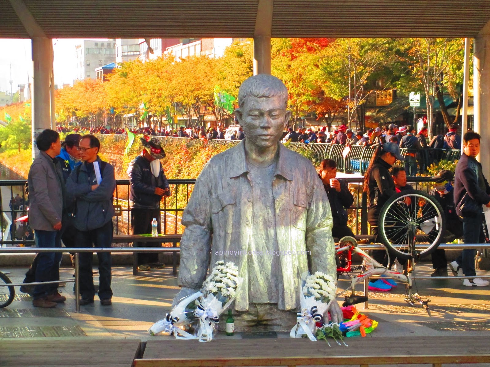 A Pinoy in Korea Travel Seoul Dongdaemun's Jeon TaeIl Bridge