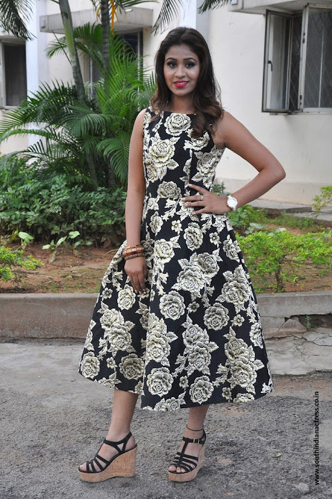 Manali Rathod in Howrah Bridge movie