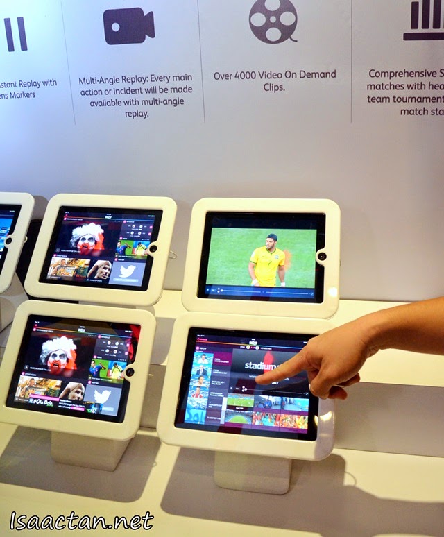 We could play with all the applications on the spot during the #OlaBola World Cup Party