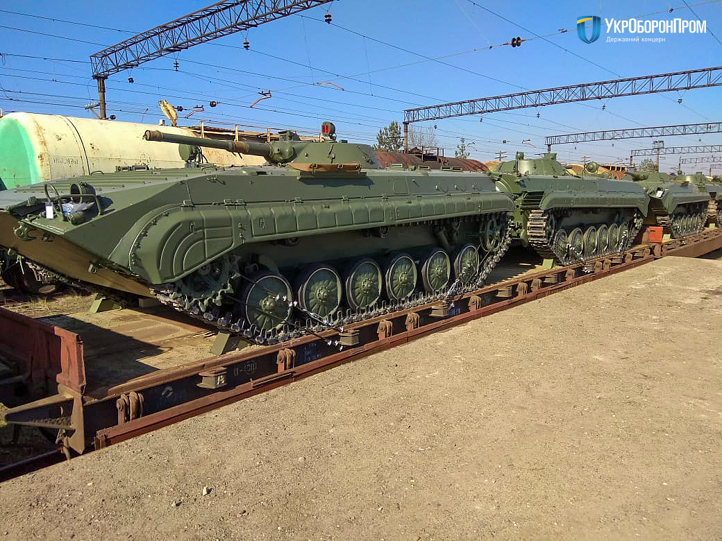 Укрспецекспорт почав передачу ЗС України 37 БМП-1