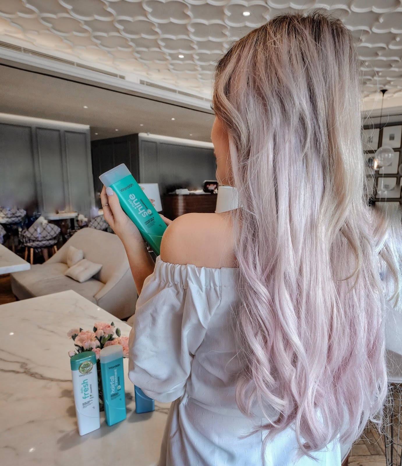 Stella Lee â Indonesia Beauty and Travel Blog I am the one who savors a perfume fresh scent post hair wash and Wardah successfully make me wants to smell my hair again and again
