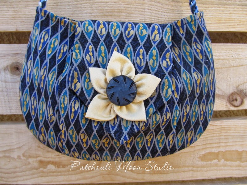 Patchouli Moon Studio~My Tie Bag