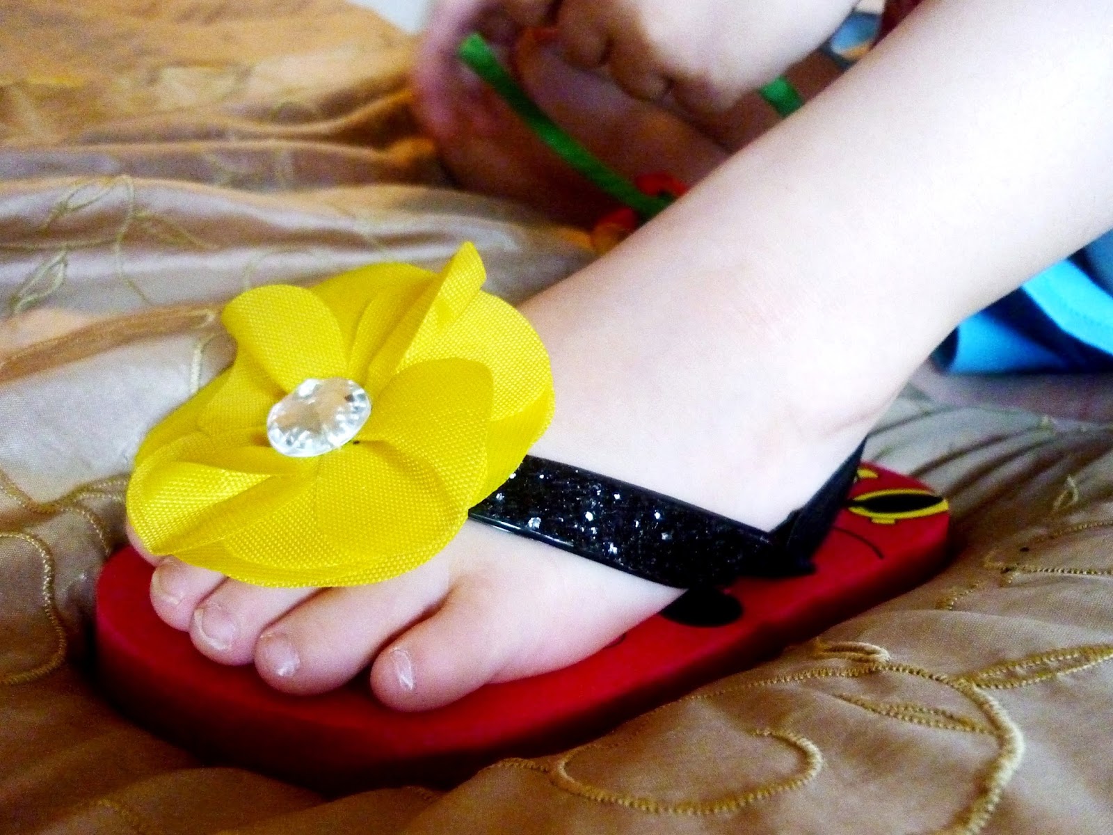 flip flops minnie mouse