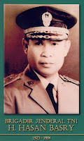 gambar-foto pahlawan nasional indonesia, Hasan Basry
