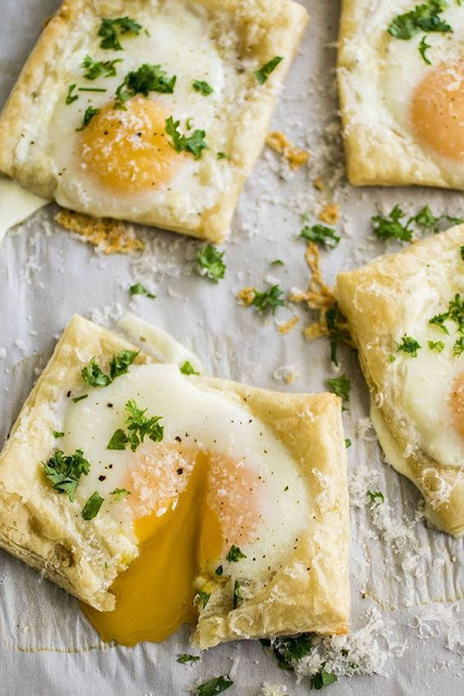 Easy Puff Pastry Baked Eggs