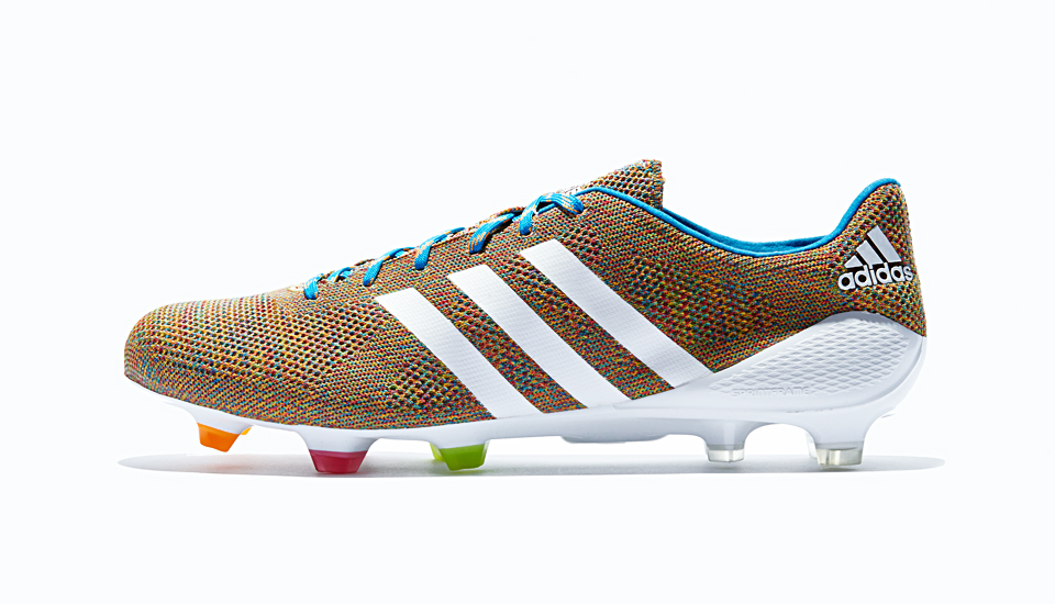 Uil Ruim uitlaat Released Just a Few Days Before the Nike Magista | Throwback - Adidas Samba  Primeknit - World's First Knitted Football Boots - Footy Headlines