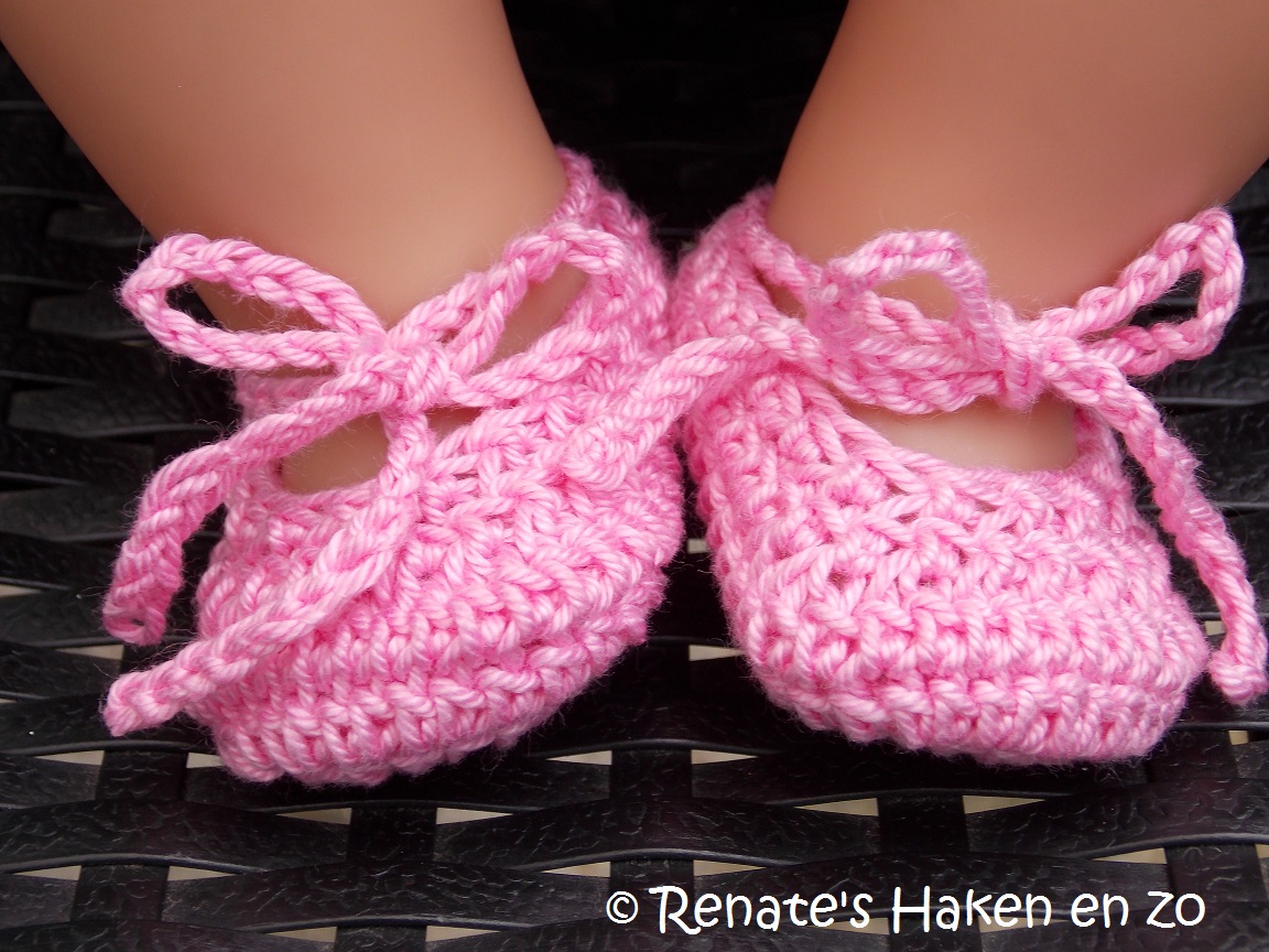 Patroon Ballerina Schoentjes Baby Born Pop Renate S Haken En Zo Bloglovin Haken Schoentjes Haken Babytruitjes