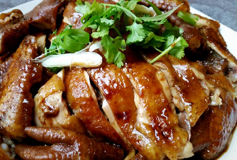 LadyHomeChef: Hong Kong Style Soya Sauce Chicken Recipe