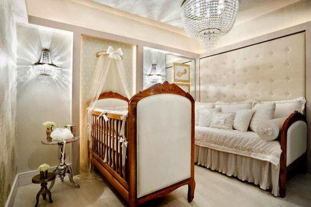 Um quarto de bebê luxuoso. Decoração - quarto- infantil