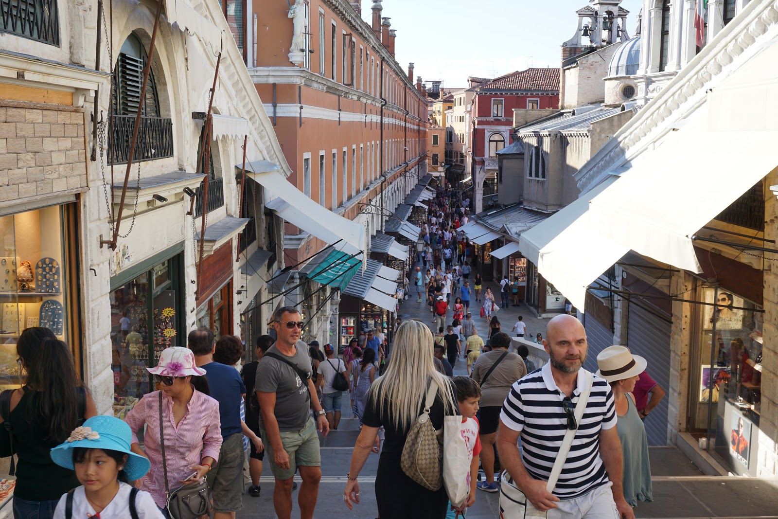 Venedik Rialto Köprüsü ayakları