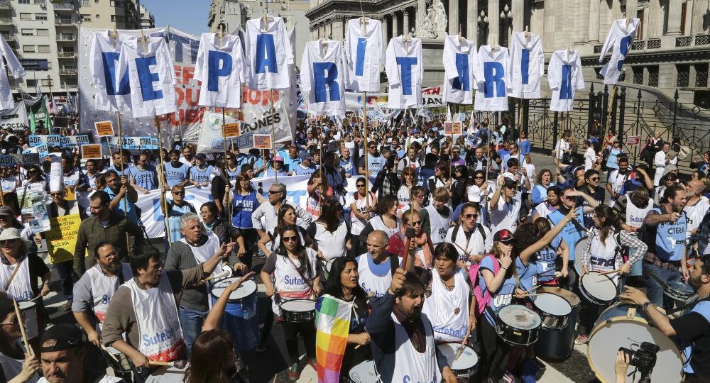 Gobierno bonaerense apunta contra afiliaciones compulsivas a sindicatos