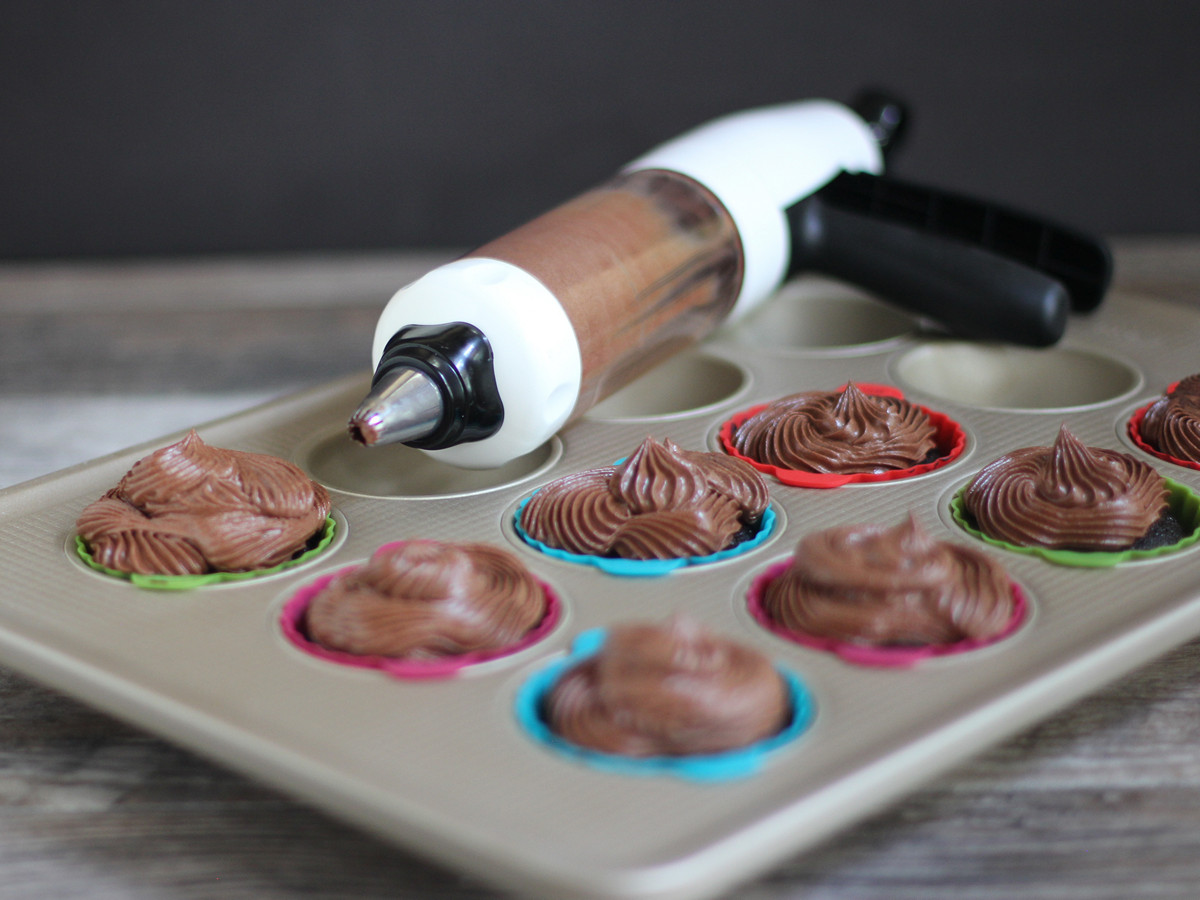 Cookistry: 12 Reasons Why You Need Silicone Muffin Cups (that have nothing  to do with baking muffins)