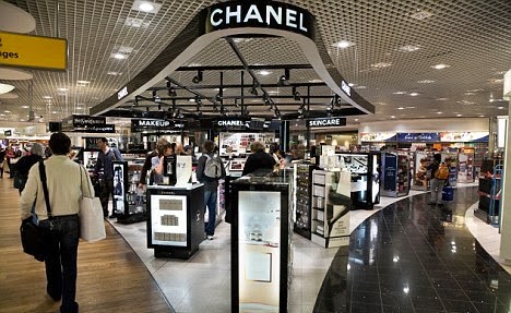 article 2142337 13056A3D000005DC Guess who are the world's biggest spenders at UK Airport's VIP, luxury retail sections?